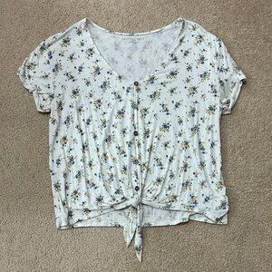 American Eagle Floral Tie-Front Soft & Sexy Top